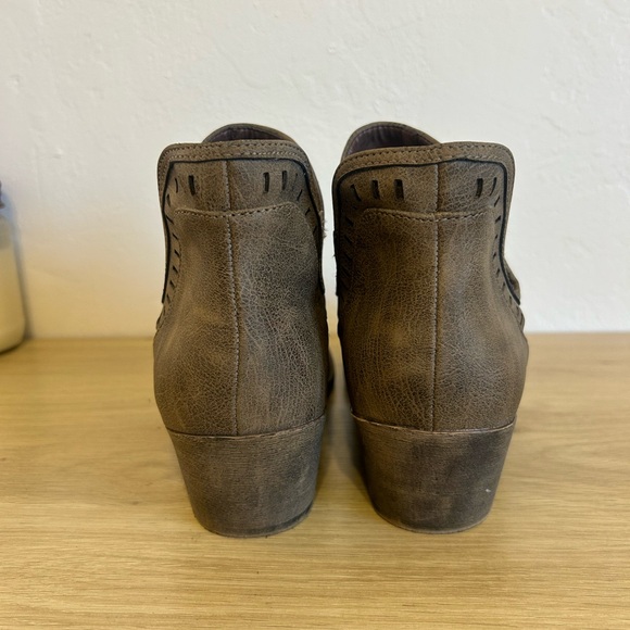 Pop Taupe Ankle Booties - Picture 4 of 8